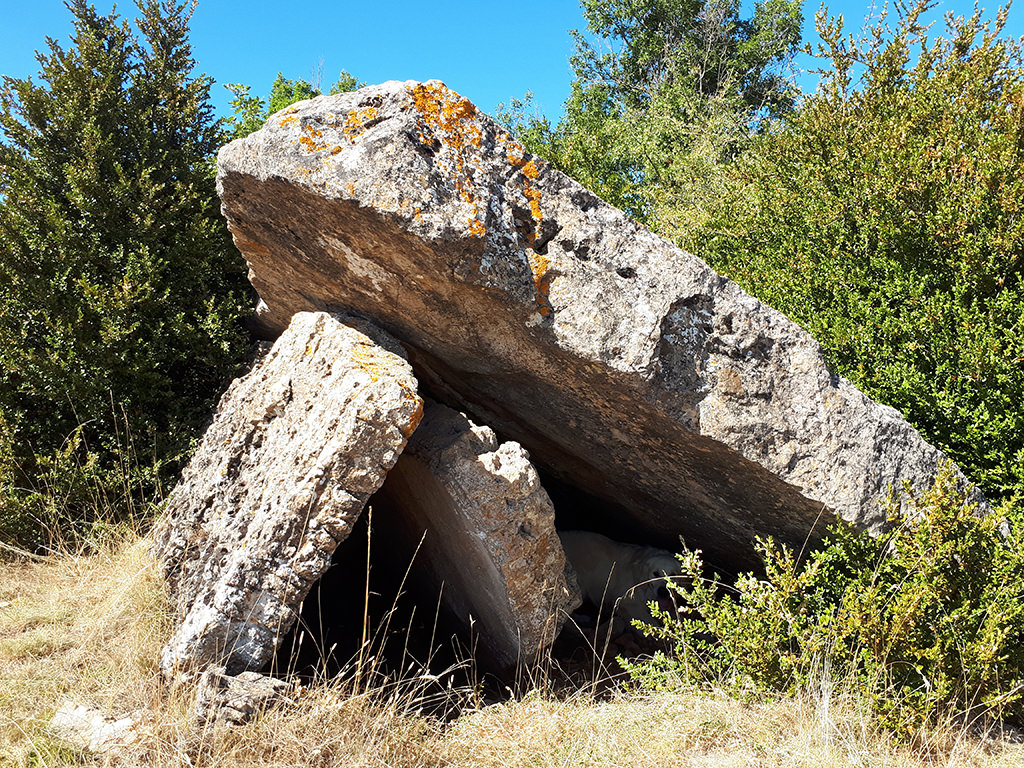 Dolmen de la Glène 