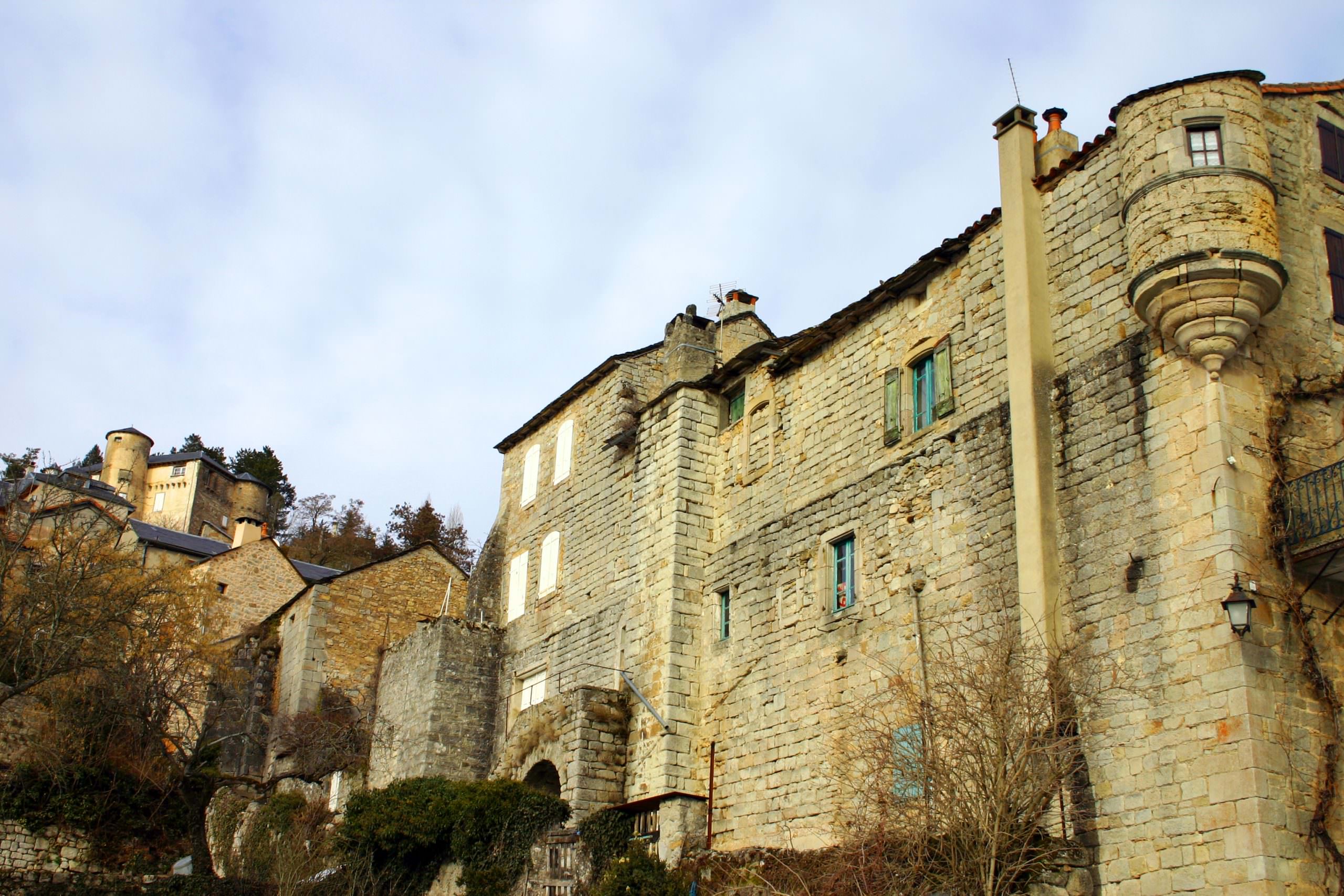 Saint Léons le bâtiment monastique